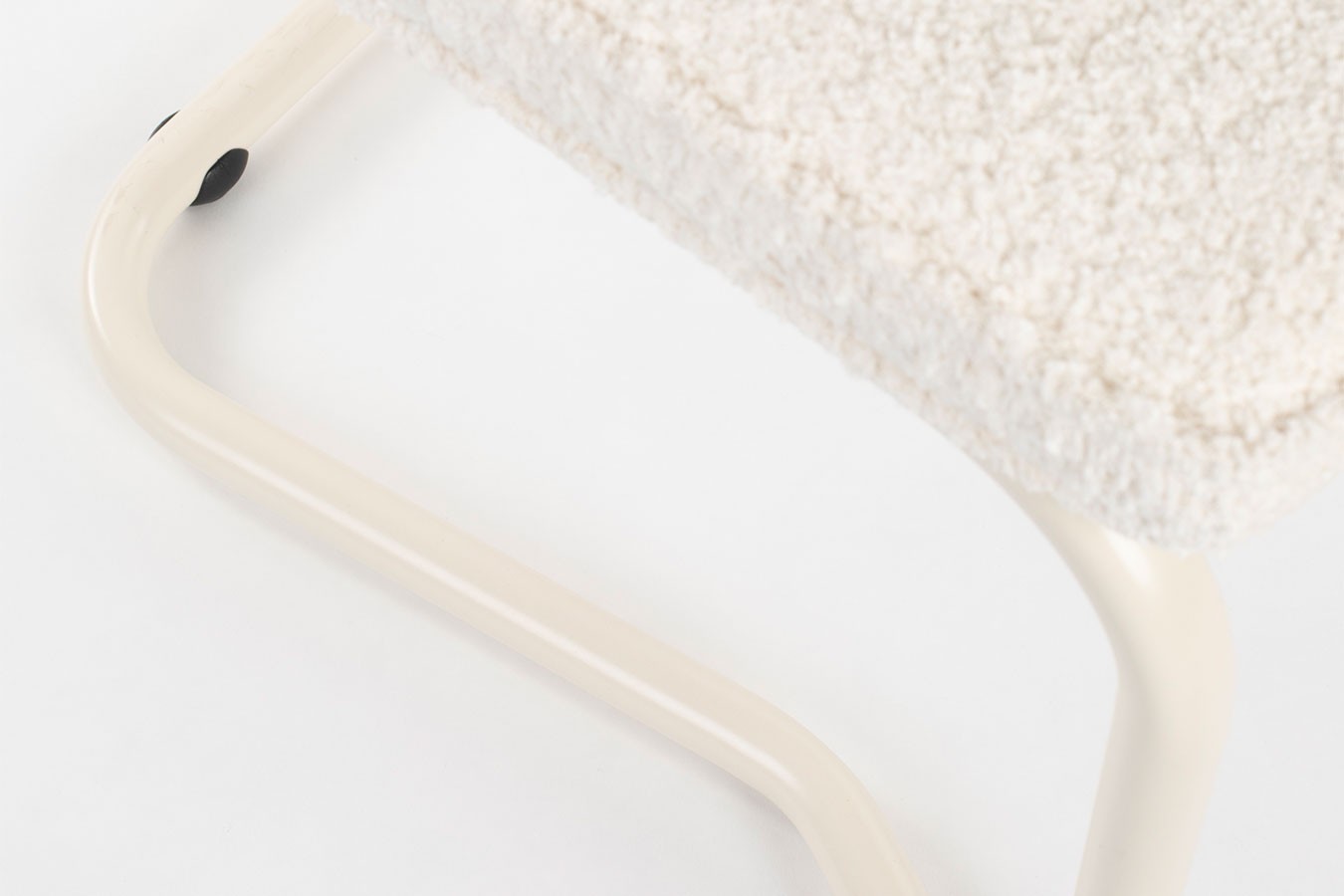 Freischwinger King Soft off white