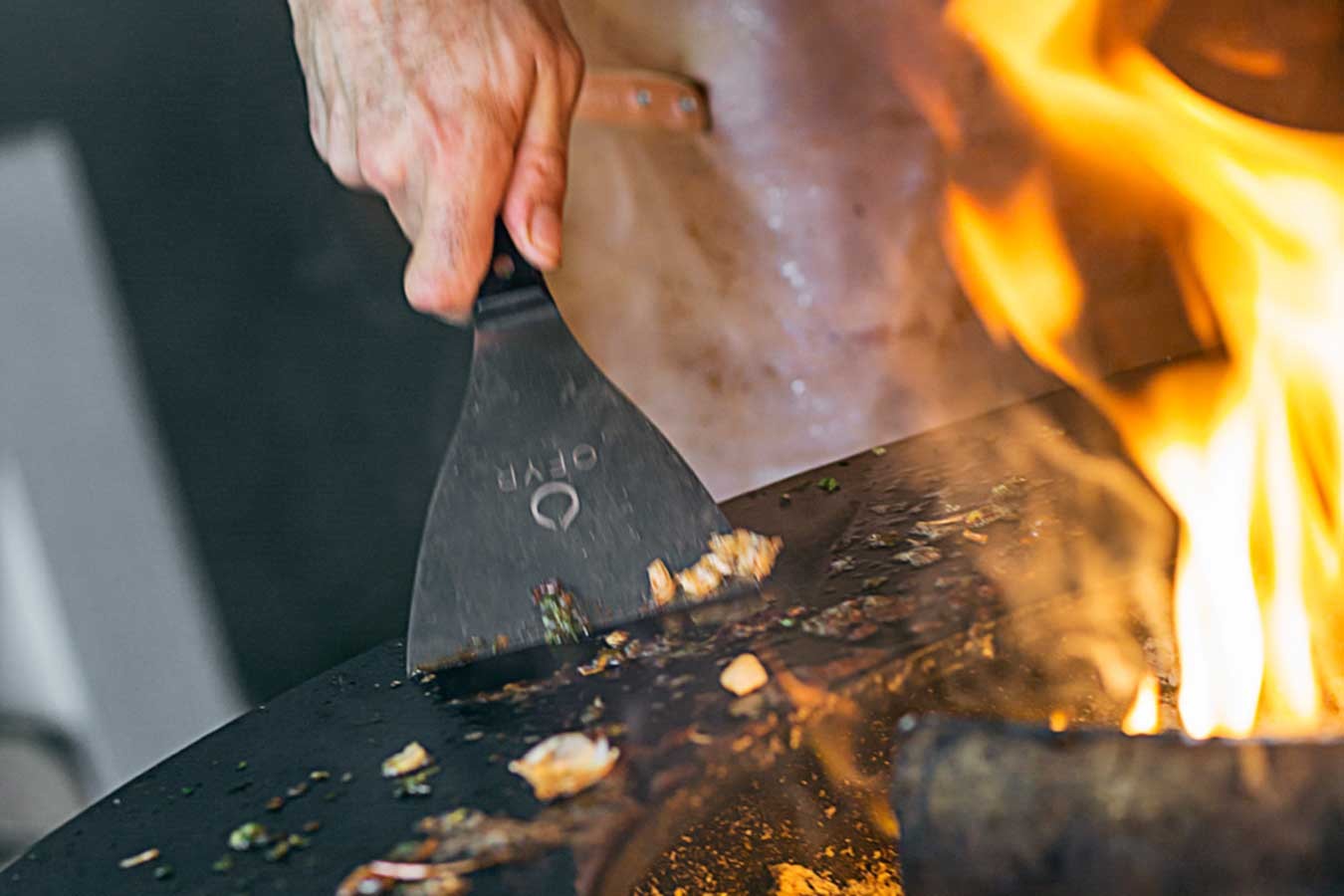 Ofyr Grill Island Corten 100 Teakholz