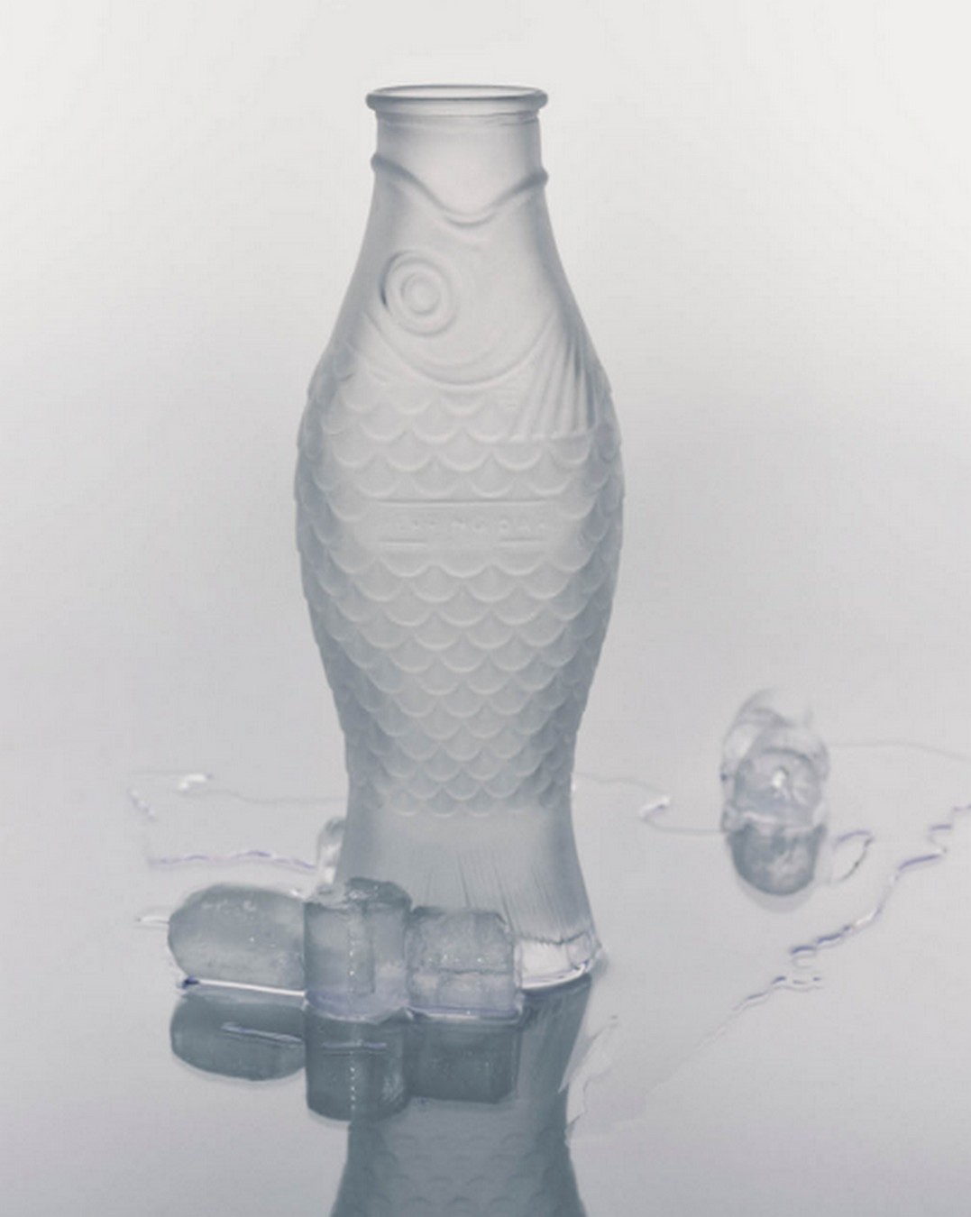 Designerkaraffe Fish & Fish Glas gefrostet