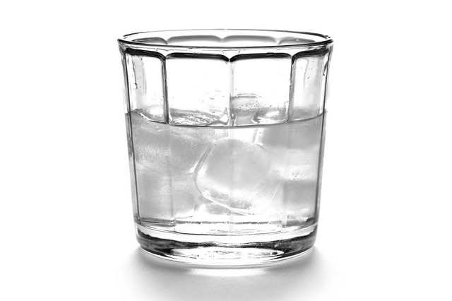 Surface Wasserglas klein h 6,7cm